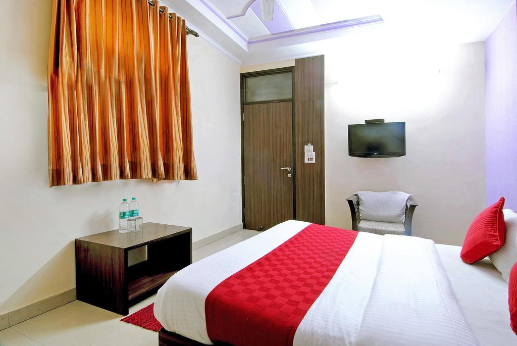 Hotel Durga International 新德里 客房 照片