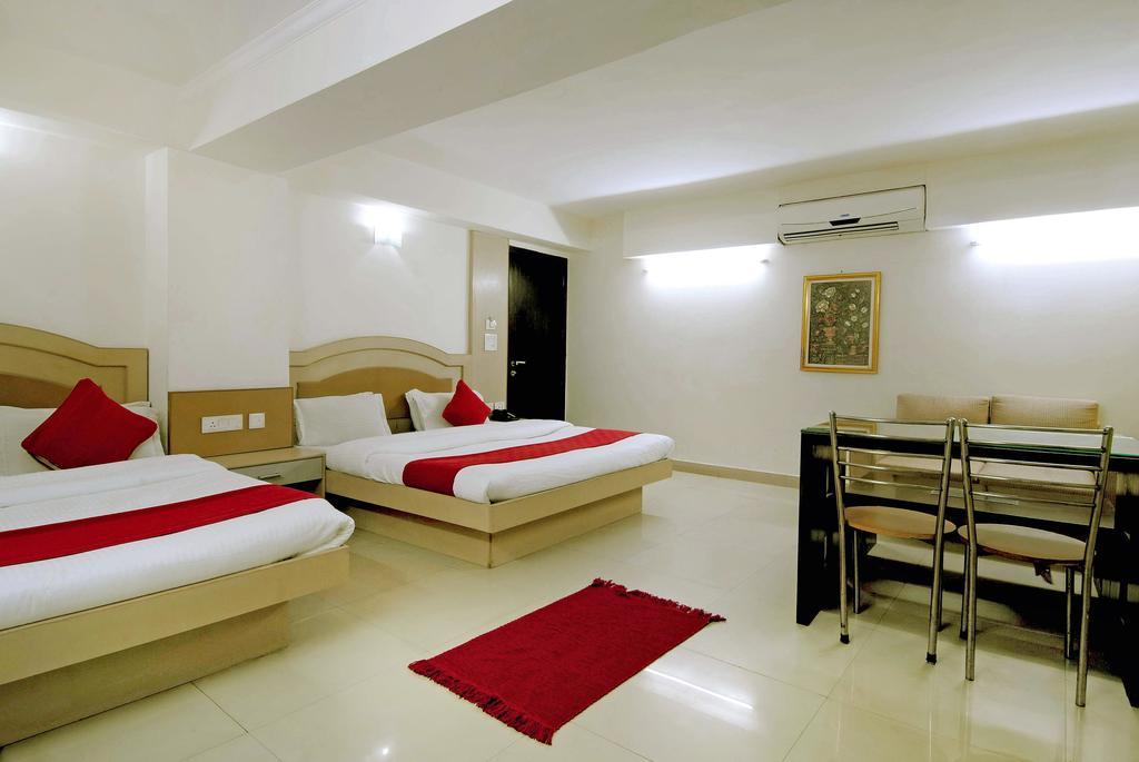 Hotel Durga International 新德里 客房 照片