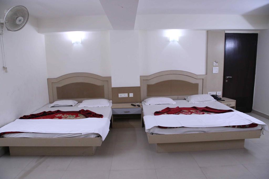 Hotel Durga International 新德里 客房 照片